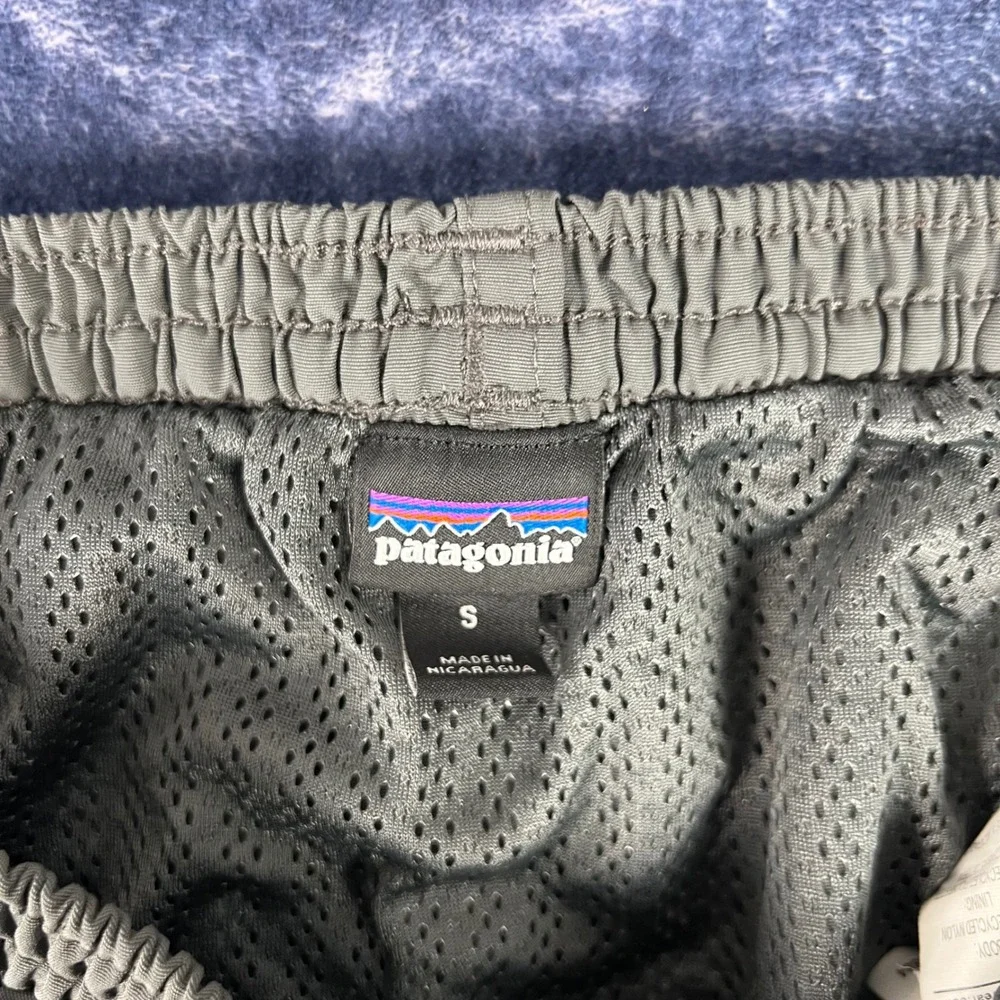 Patagonia Mens Baggies Shorts 7 Inch Forge Grey STY58034 Small